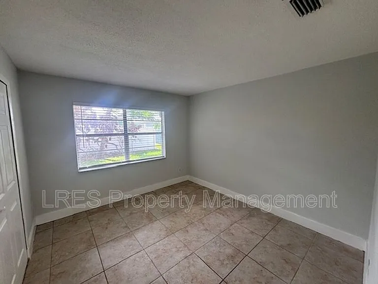 1031 Columbia Ave #K — Photo 13