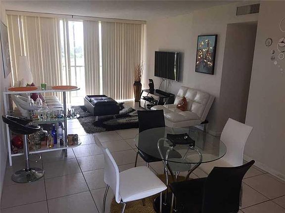 2nd image of 8870 Fontainebleau Blvd APT 406