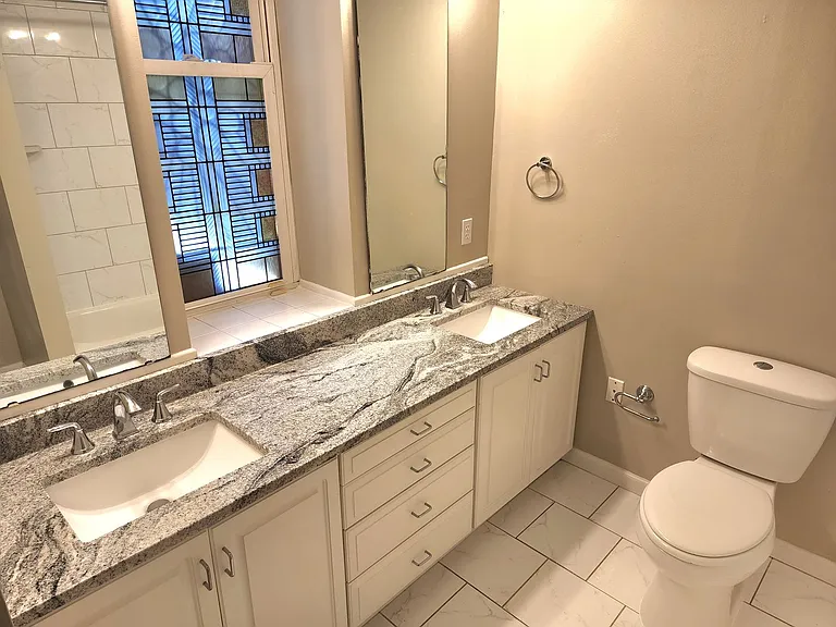2030 Rutger St #1 — Photo 9