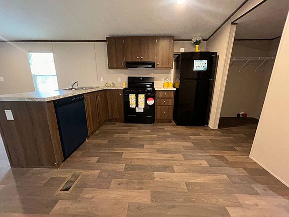 4th image of 312 Mercury Dr
