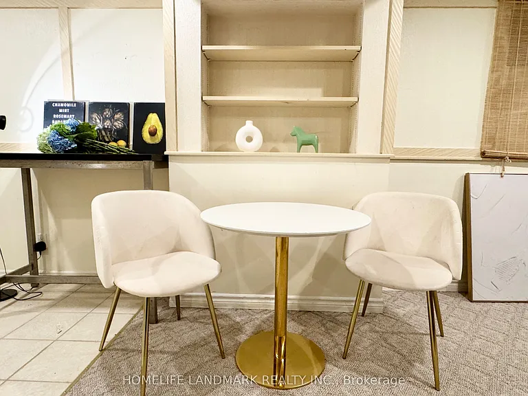 29 W Borough St #BASEMENT — Photo 3