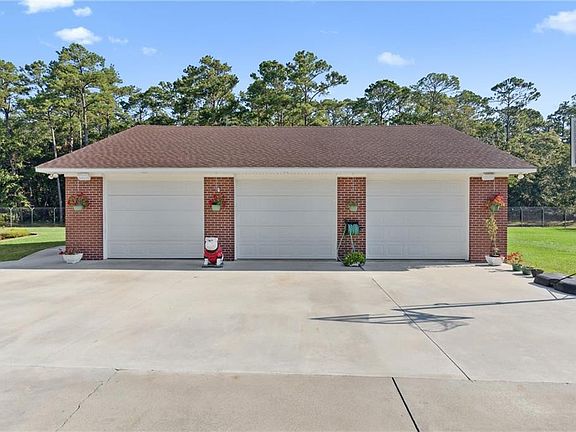5th image of 435 Chapel Crossing Rd