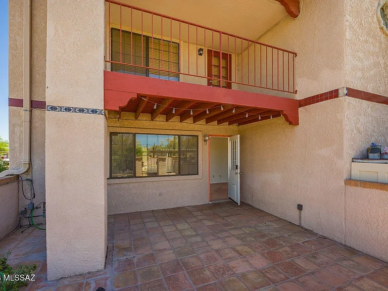 2284 W Paseo Cielo — Photo 23