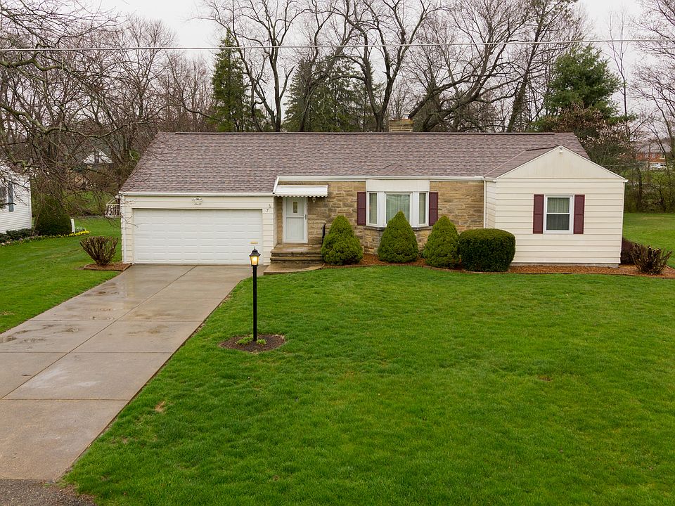 1st image of 7 Marita Dr