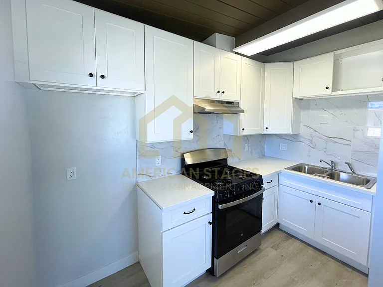 324 N L St #B — Photo 8