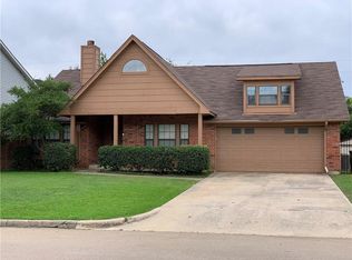 3401 Meadowview Dr, Corinth, TX 76210