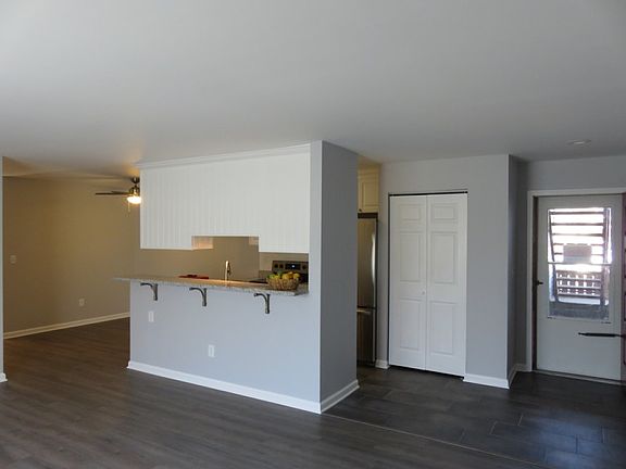 4th image of 7 Bolton Ct #7