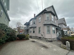 15 Crowley St, Lowell, MA 01852