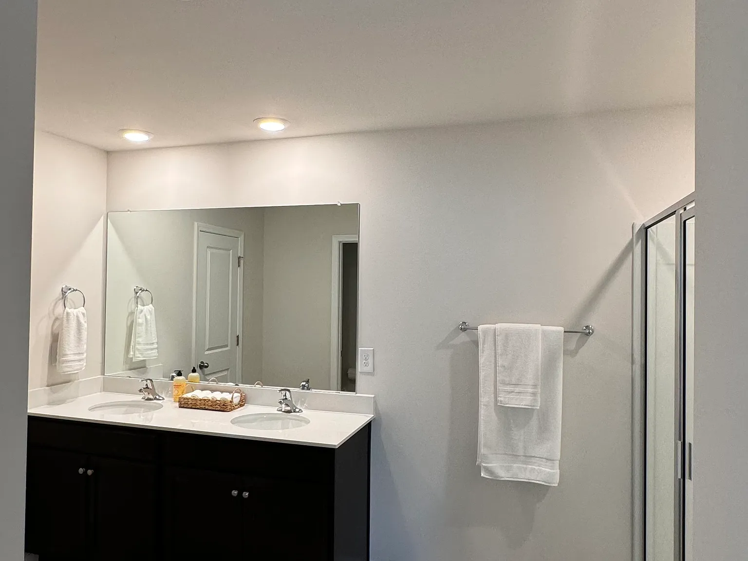 5018 Pratt Dr — Photo 1