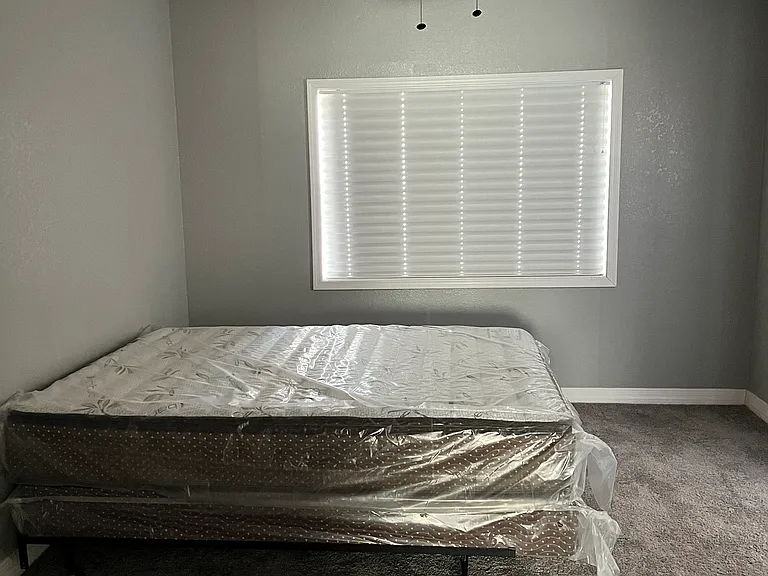Primary Bedroom w/ NEW Queen size bed