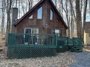 2106 Sheshequin Dr, Pocono Lake, PA 18347
