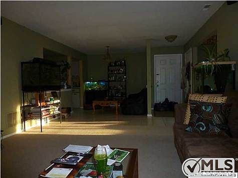 5th image of 708-5 Zlotkin Cir