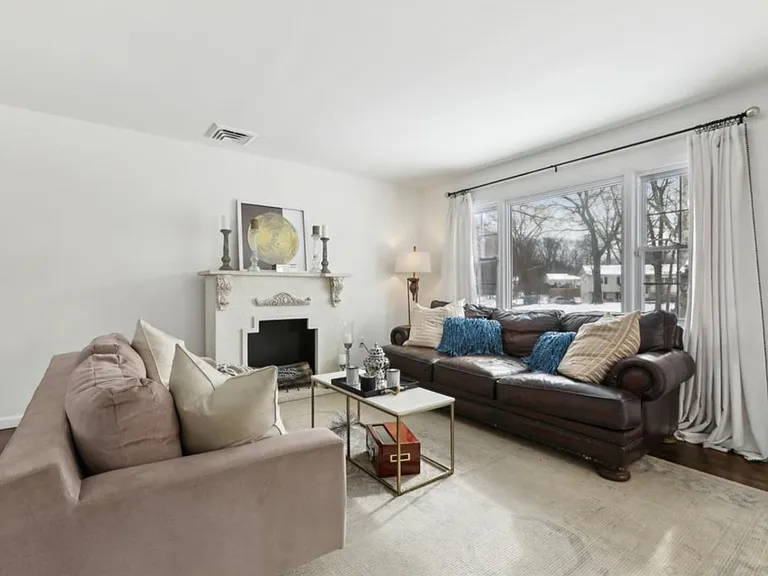 4 Templar Ct — Photo 14