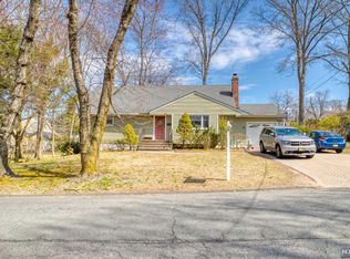 45 Mills Ave, Norwood, NJ 07648