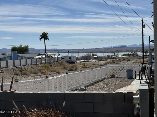 3037 Mescalero Dr, Lake Havasu City, AZ 86404