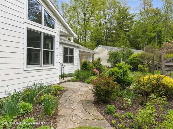 207 Elwyn Drive, Woodstock, NY 12498