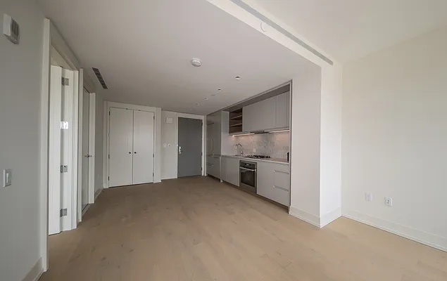 Rented by Compass | media 7