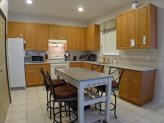 4th image of 4151 Cummings St