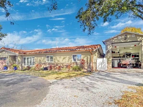 3595 Floral Dr, Largo, FL 33771