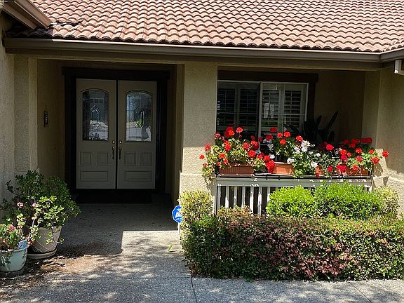 3rd image of 3916 Coldwater Dr