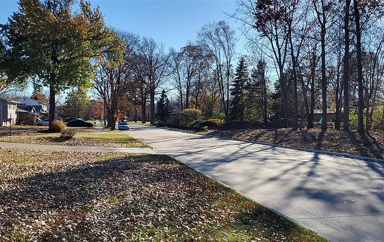 381 S Beech Daly Rd — Photo 2