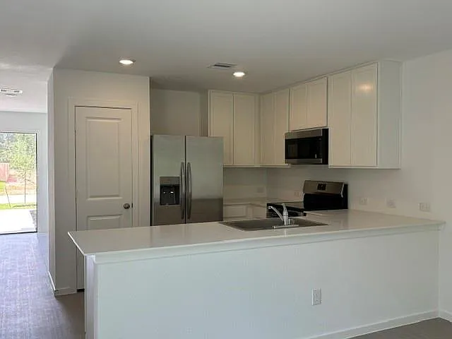 18792 Loom Dr — Photo 3