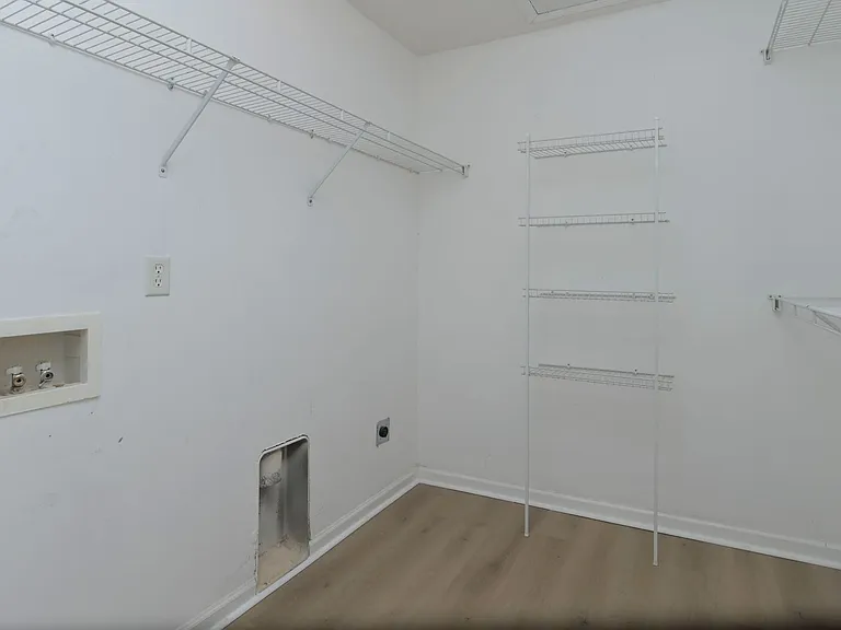 100 Buckhaven Way — Photo 22