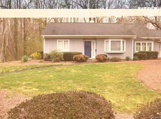 8311 Rust Wood Pl, Charlotte, NC 28227