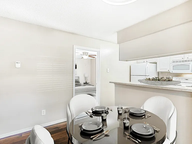 Summers Crossing Apartments — Photo 6