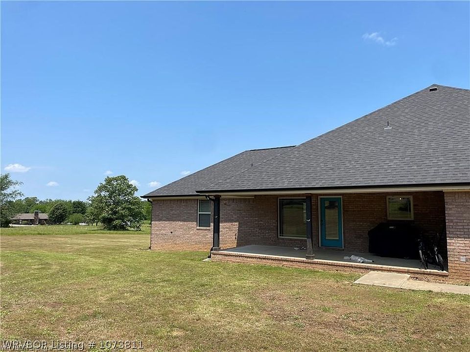 2nd image of 3414 Blue Hole Rd