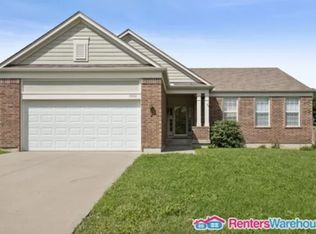 1982 W Fredrickson Cir, Olathe, KS 66061