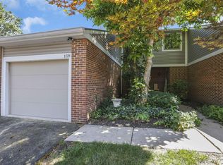 159 Corbins Mill Dr, Dublin, OH 43017