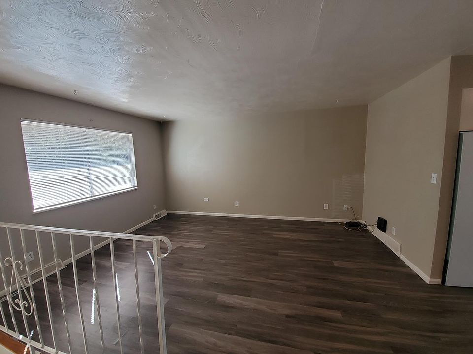 1st image of 850 N Utica St APT A