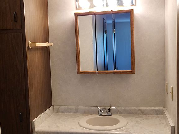 Separate Bathroom Vanity