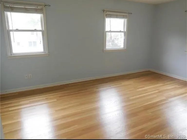 209 Hunyadi Ave — Photo 14