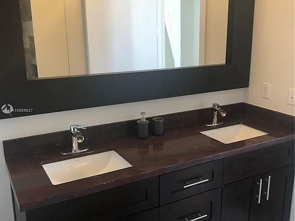5th image of 1789 Miami Gardens Dr #W502