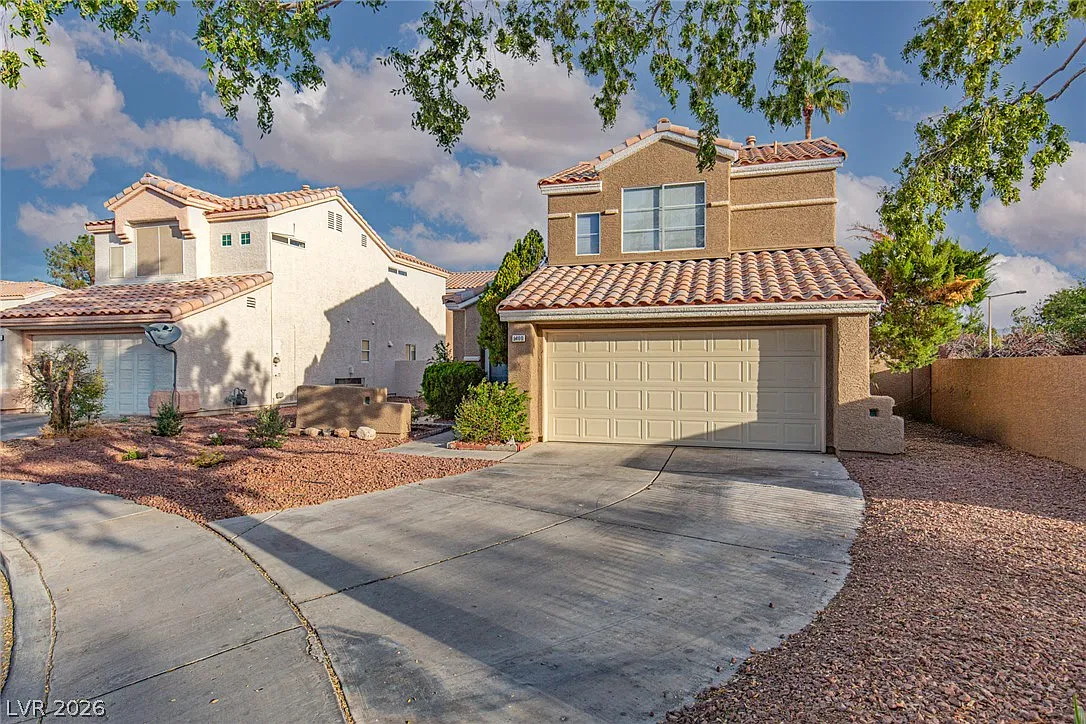 3 bed, 3.0 bath, 1485 sqft, $2,395 — Photo 1