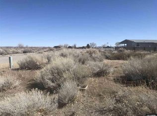 10 Saint Andrews Dr, Yerington, NV 89447