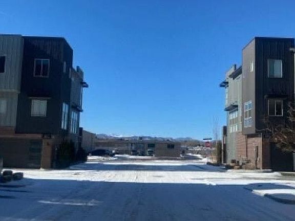 4th image of 2693 W Bellewood Dr