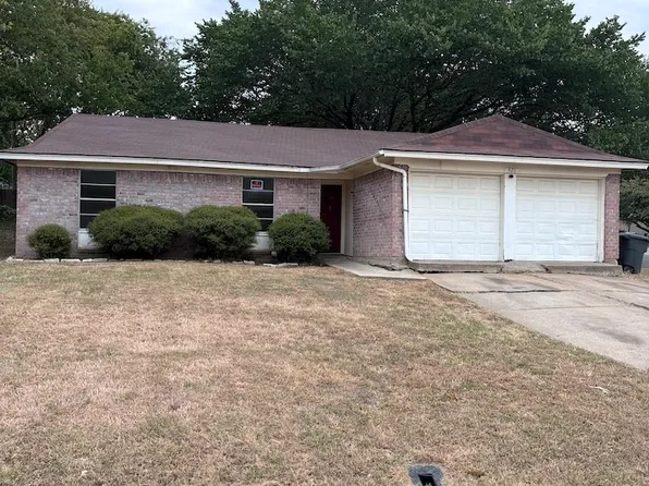 621 Dayton Rd, Mansfield, TX 76063