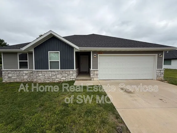 1318 Houston Ct, Republic, MO 65738