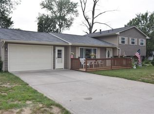 554 Alameda Ave, Sheffield Lake, OH