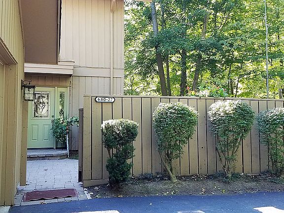 2nd image of 680-27 Fairington Dr
