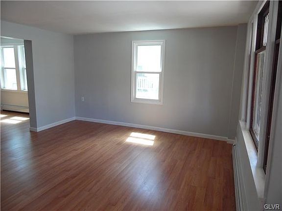 3rd image of 414 South St