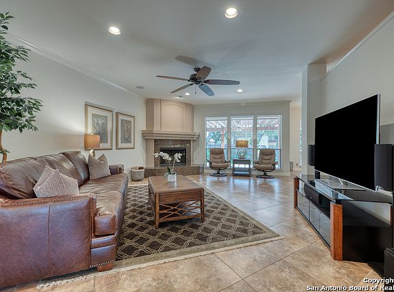 4th image of 15319 Antler Creek Dr