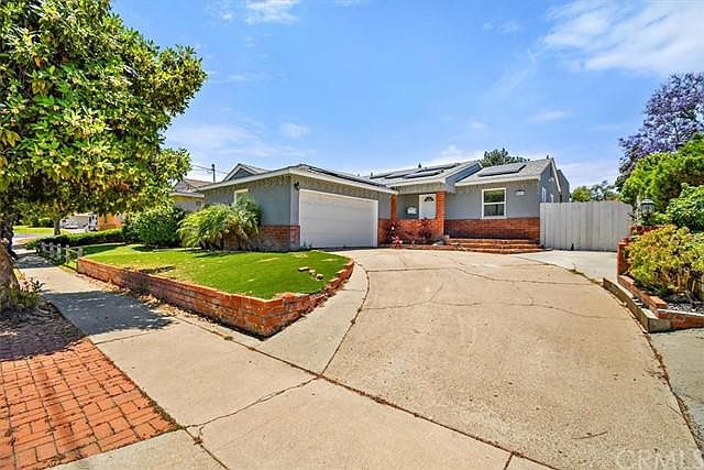 1st image of 5567 Barclay Ave