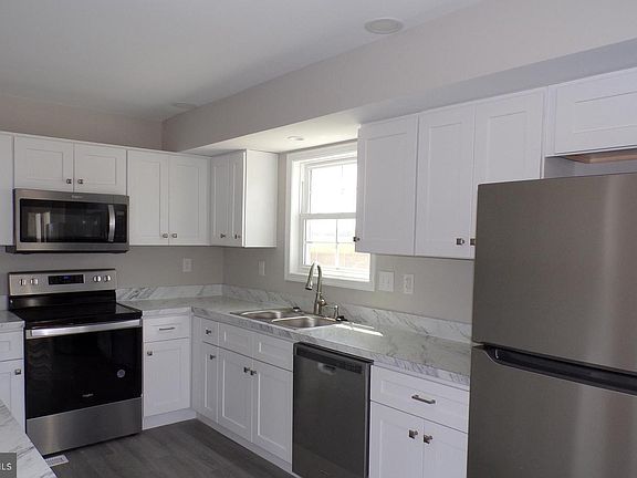 3rd image of 3712 Sheephouse Rd
