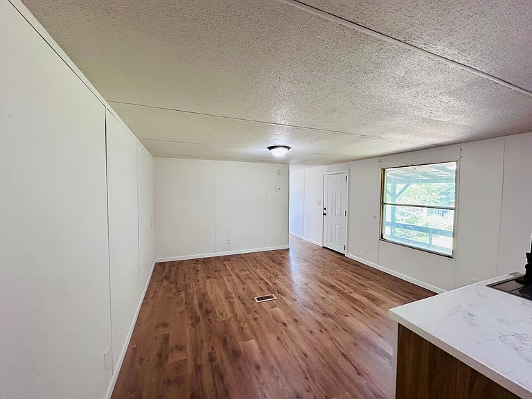 115 Eller Farm Dr — Photo 5