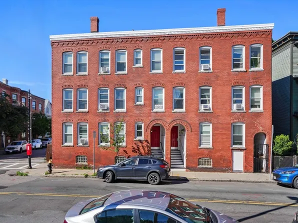 84-86 Savin Hill Ave #2, Dorchester, MA 02125