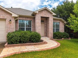 2414 Tumbling River Dr, Leander, TX 78641